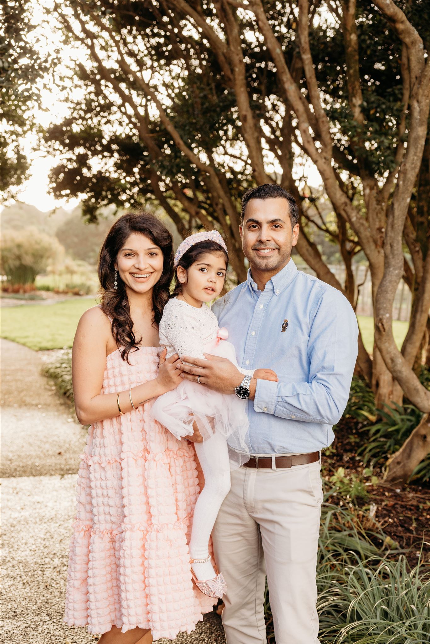 Kalpna's beautiful family all dressed up for their family portrait photoshoot with michelle kelly photography in auckland