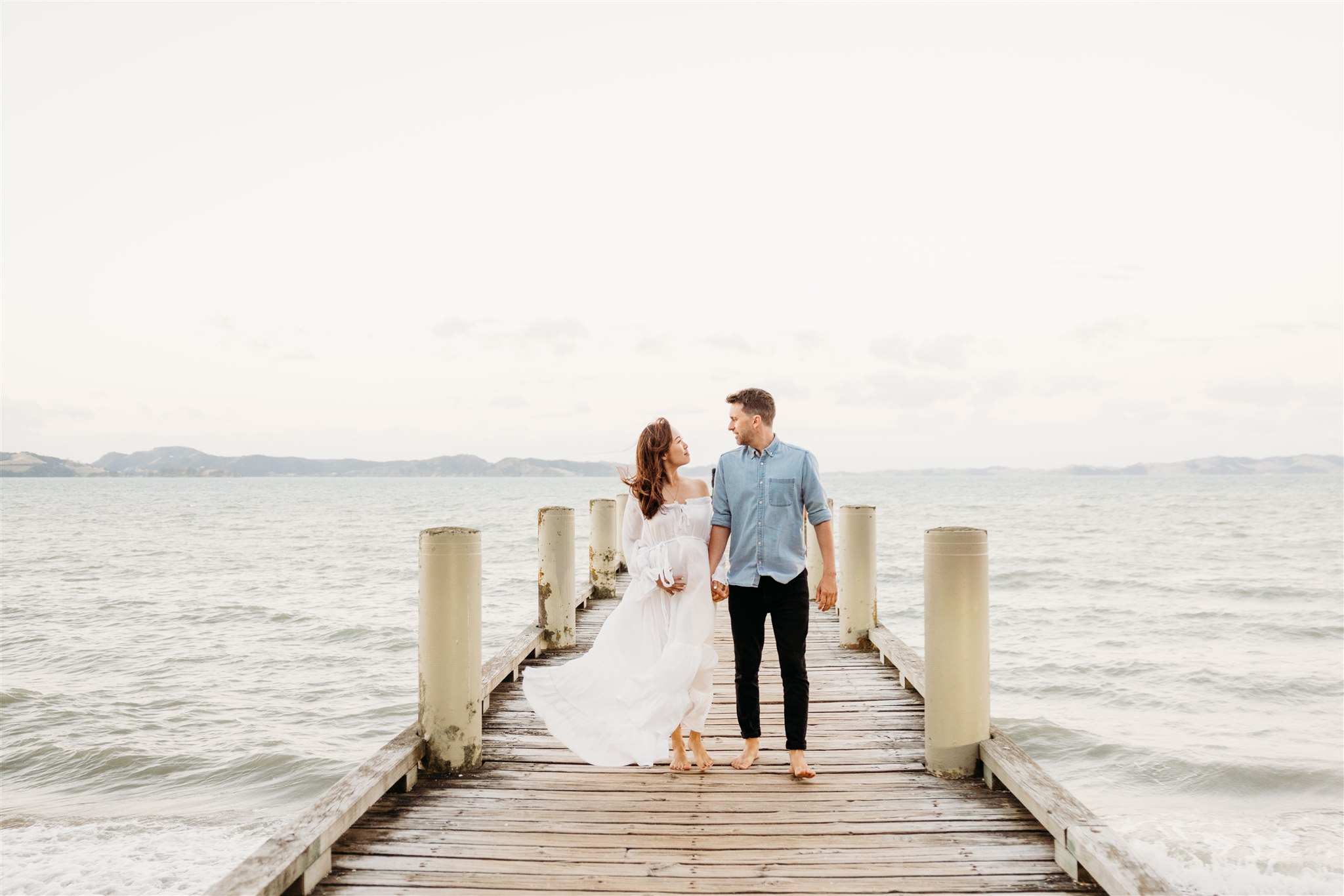 Auckland beach maternity family photoshoot with Michelle Kelly Photography